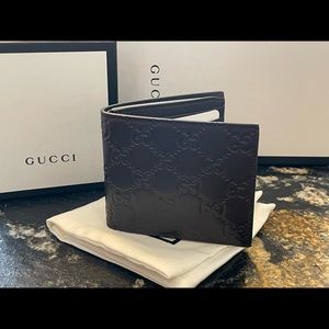 NWOT GUCCI Guccissima Bi Fold WALLET